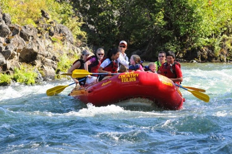 White water rafting Deschutes River in Bend Oregon with Sun Country Tours