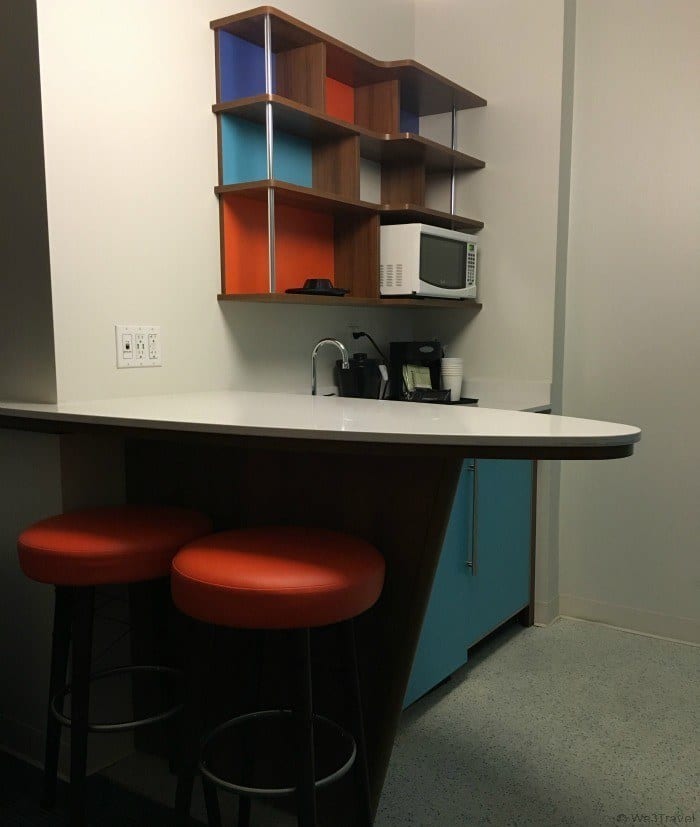 Cabana Bay review -- family suite kitchenette