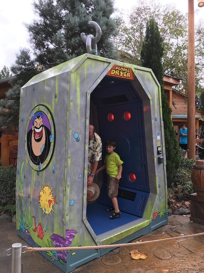 people dryer in Universal Orlando