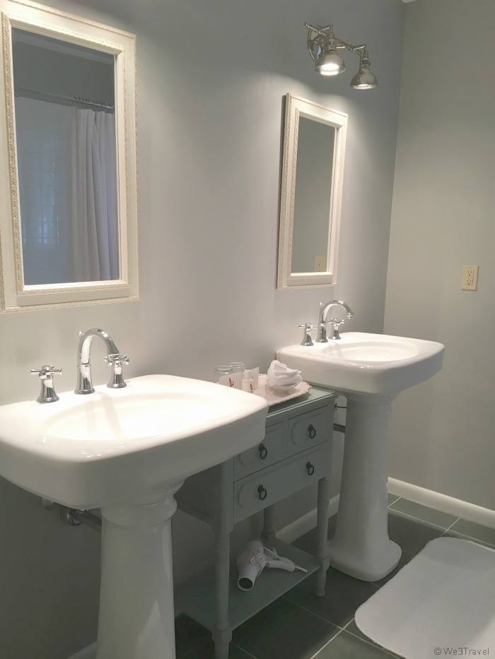 Basin harbor club bath