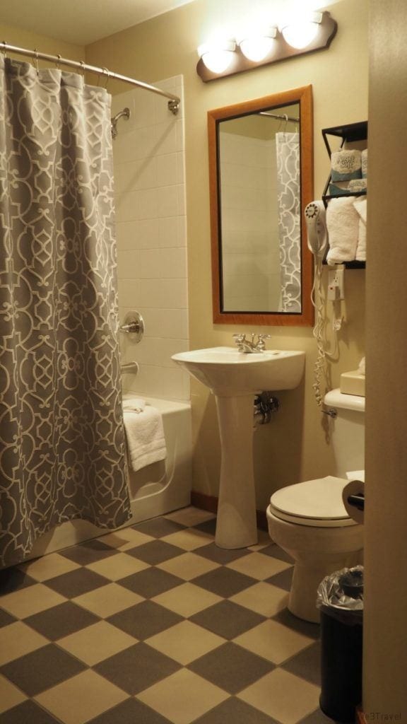 Copper One bathroom 2
