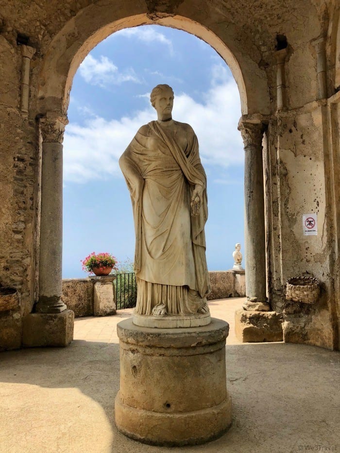 Ravello Villa Cimbrone statue