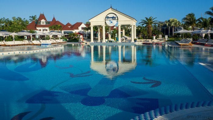 French Village pool