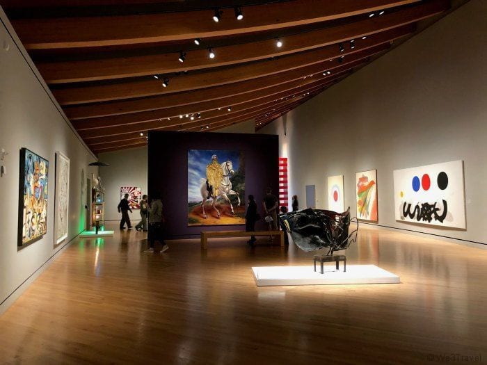 Crystal bridges art museum