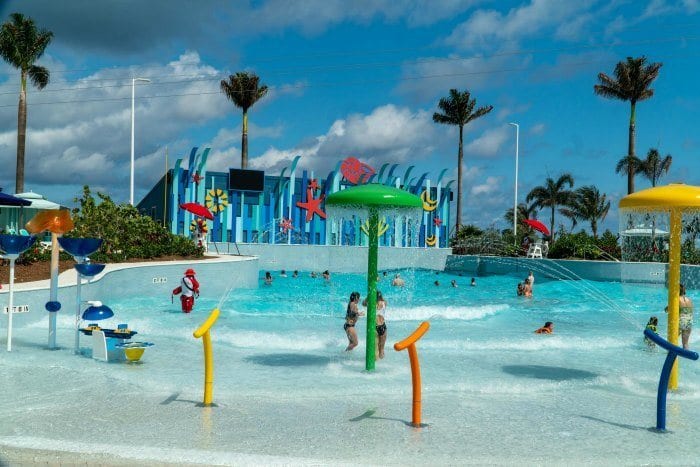 Wave pool at Thrill Waterpark