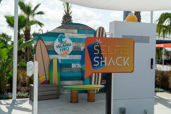 Island H2o live selfie station