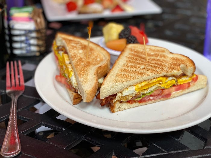 Jane's Garden Cafe fried egg BLT