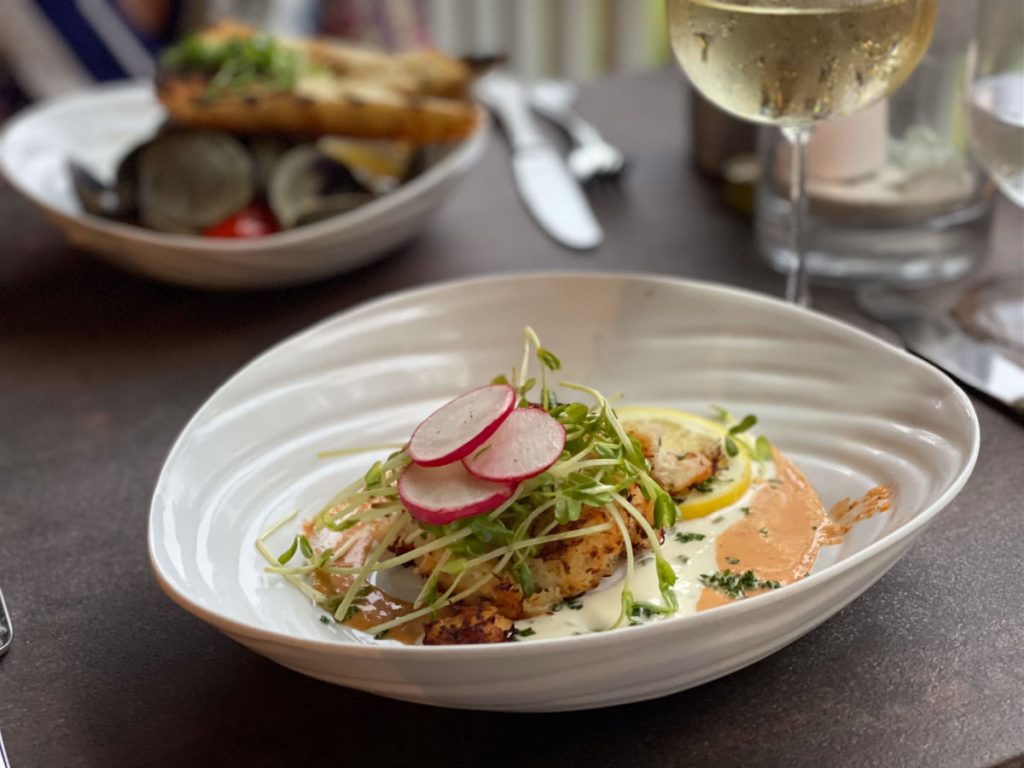Crab cake at Diamond's Edge