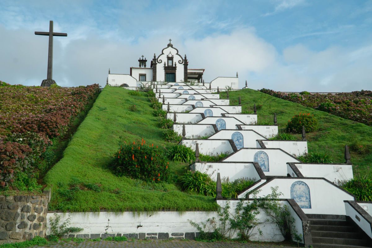 Nossa Senhora da Paz chapel and stairs