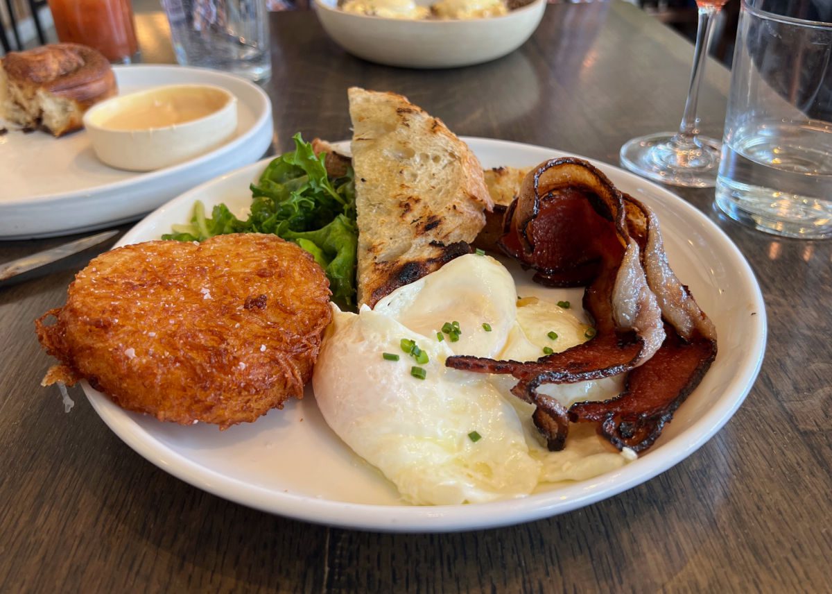 Breakfast with eggs, hash brown, bacon and toast at Bayberry Garden