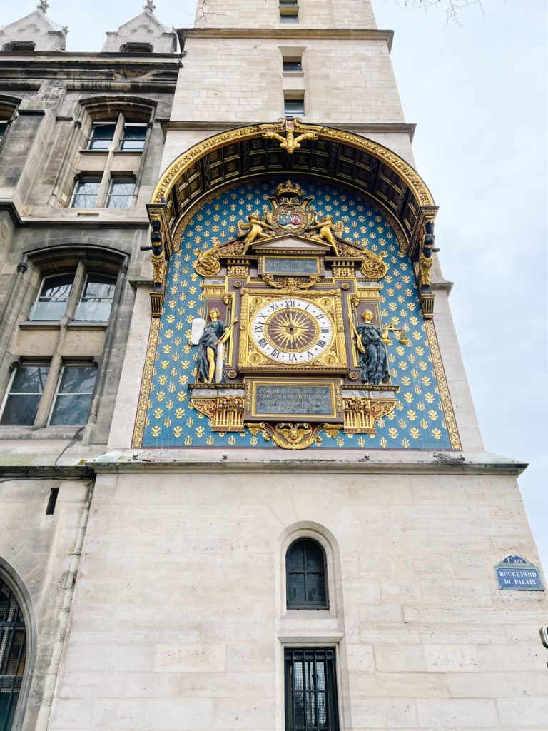 Conciergerie clock