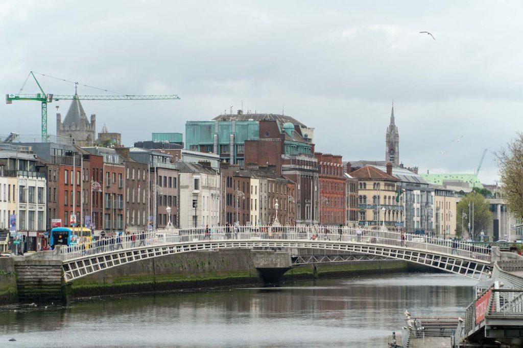 Hapenny Bridge in Dublin