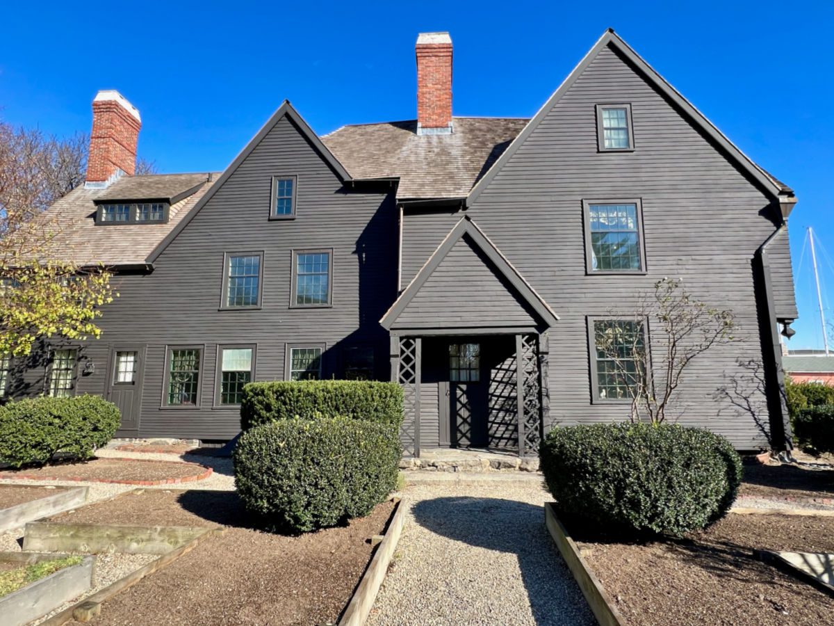 Side exterior of the house of the seven gables