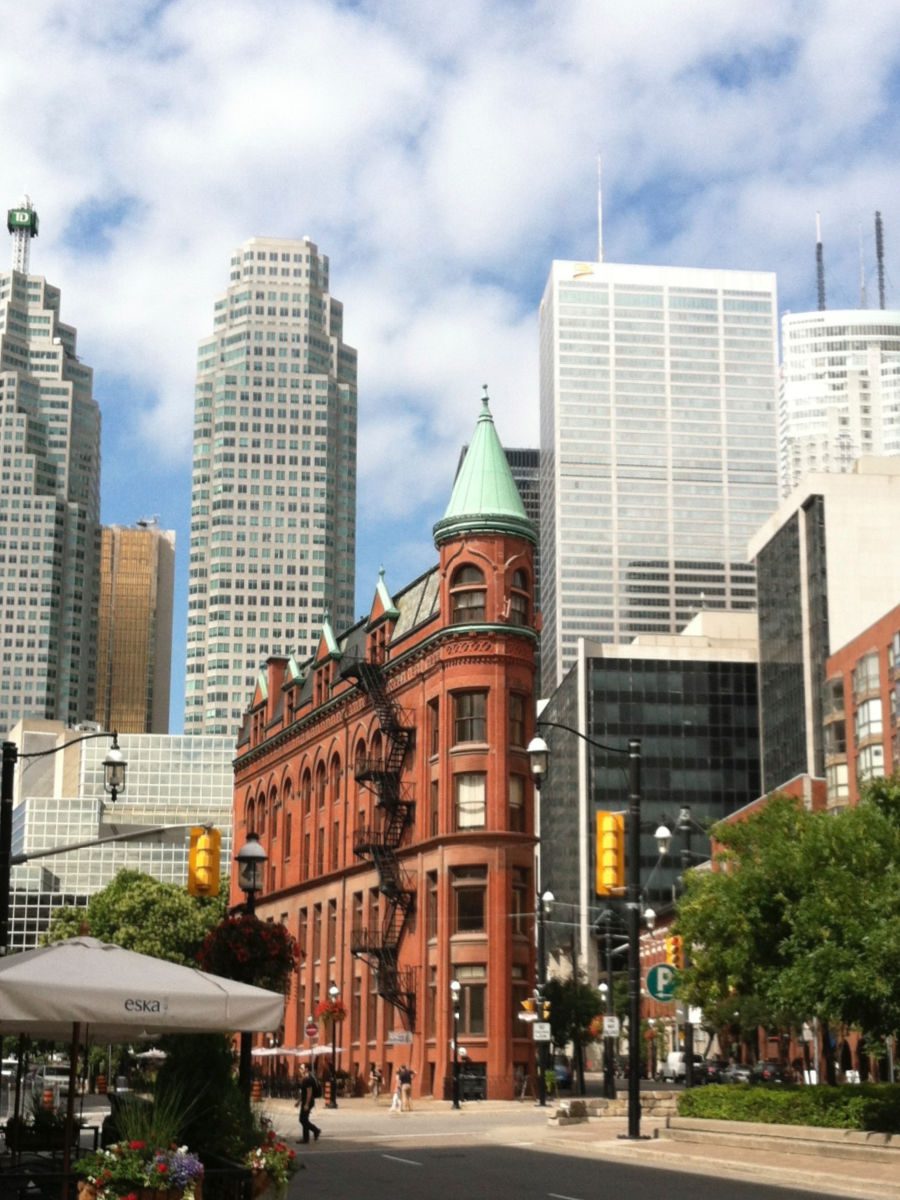 Buildings in toronto