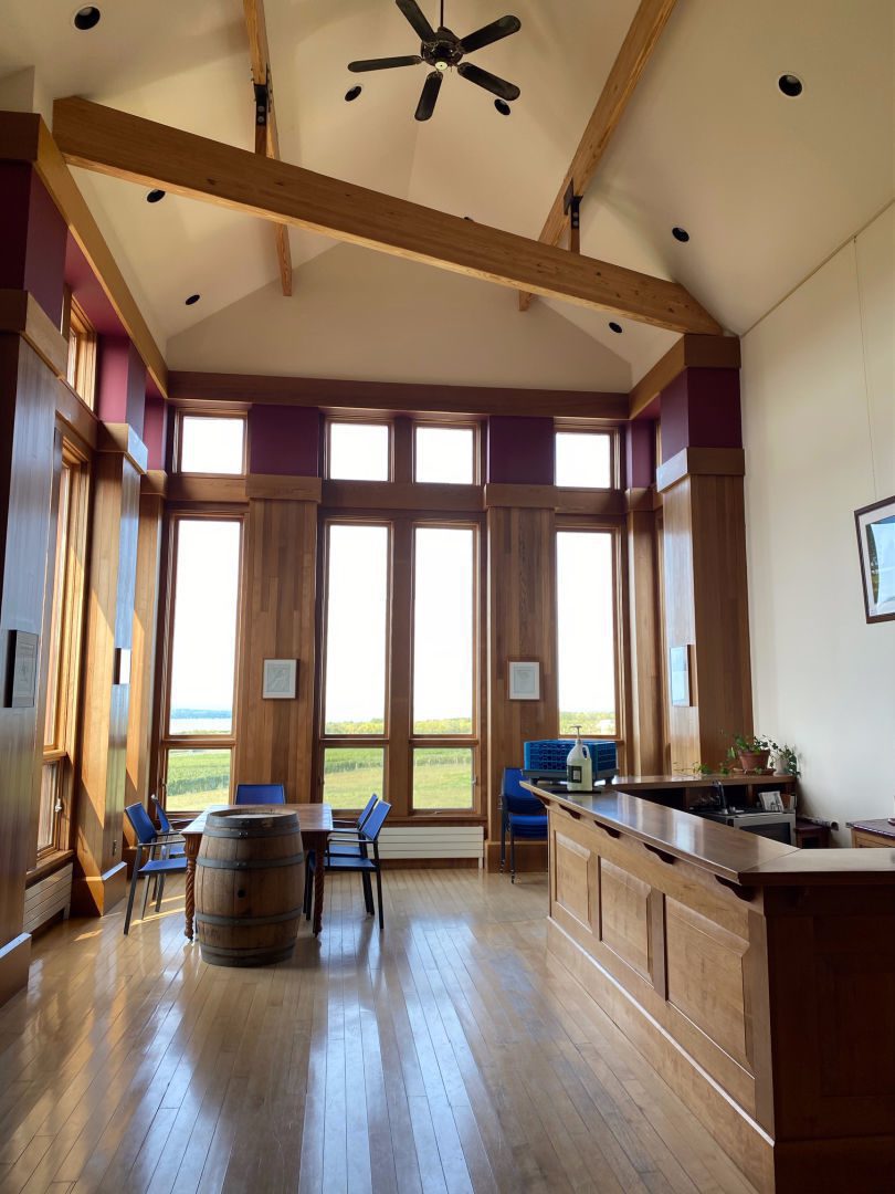 Lamoreaux Landing tasting room