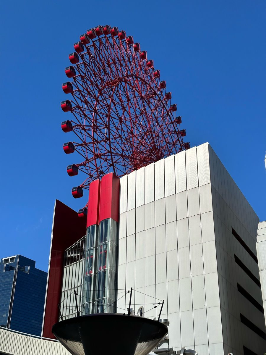 Hep Five ferris wheel