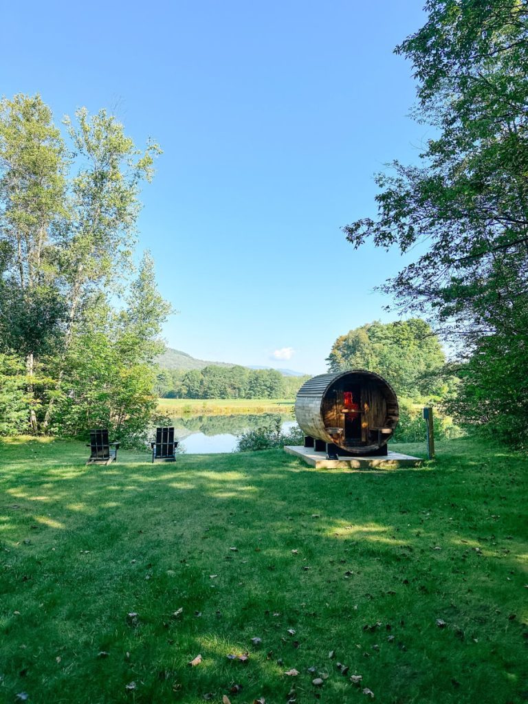 Lumen Nature Retreat barrel sauna