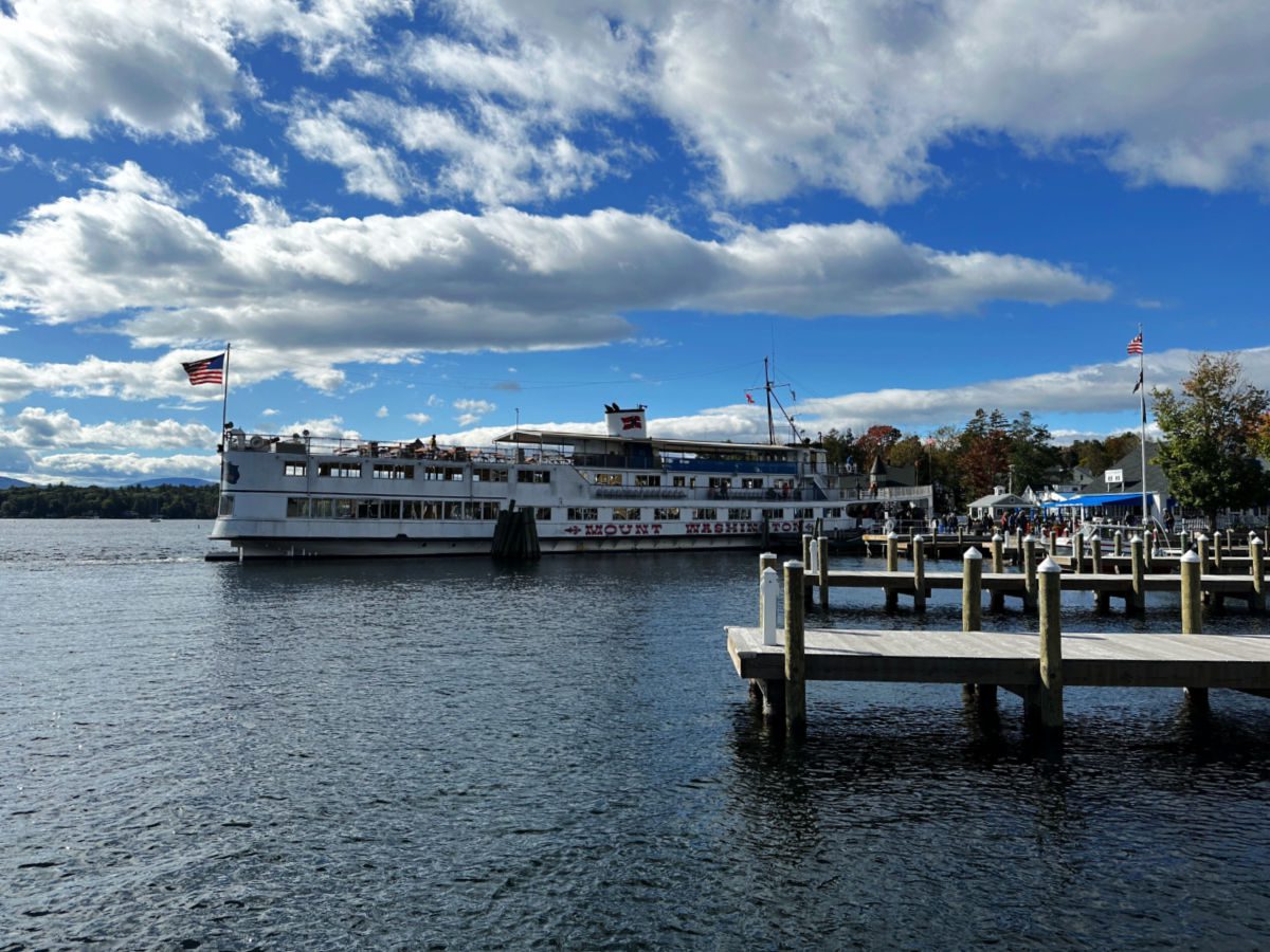 Mount washington steamship on Lake Winnapeasauke