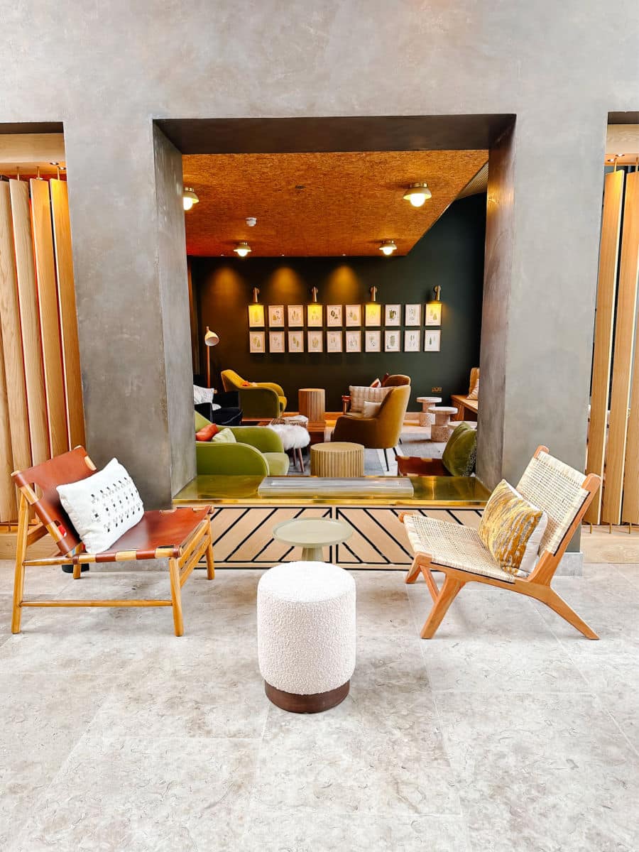 Brackenhide hotel lobby and lounge