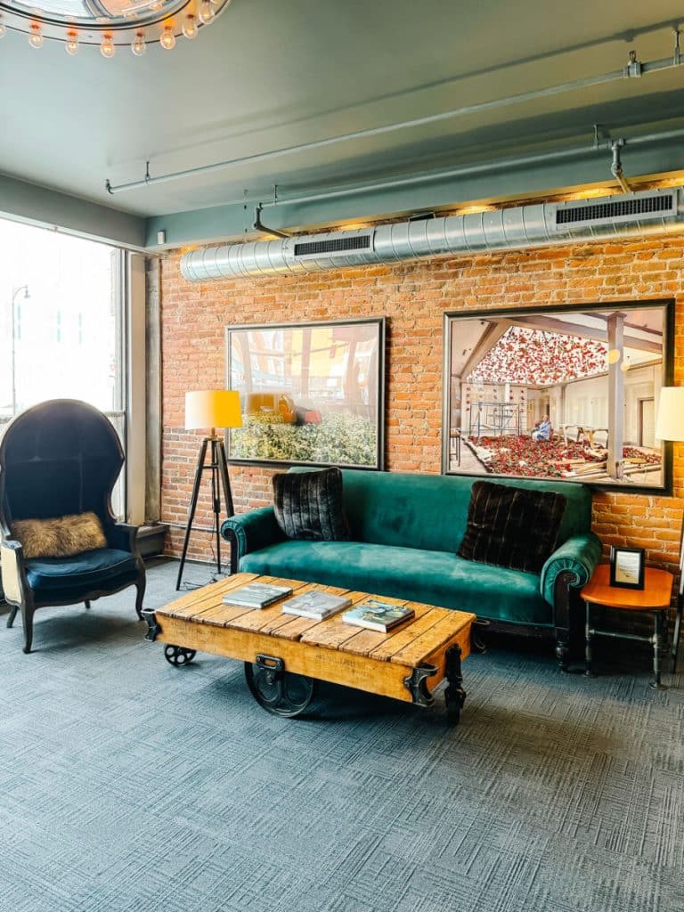 Hotel on North lobby