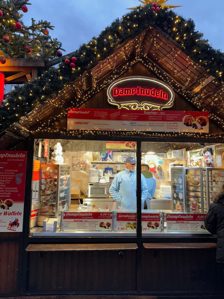 Dampfnudeln stand