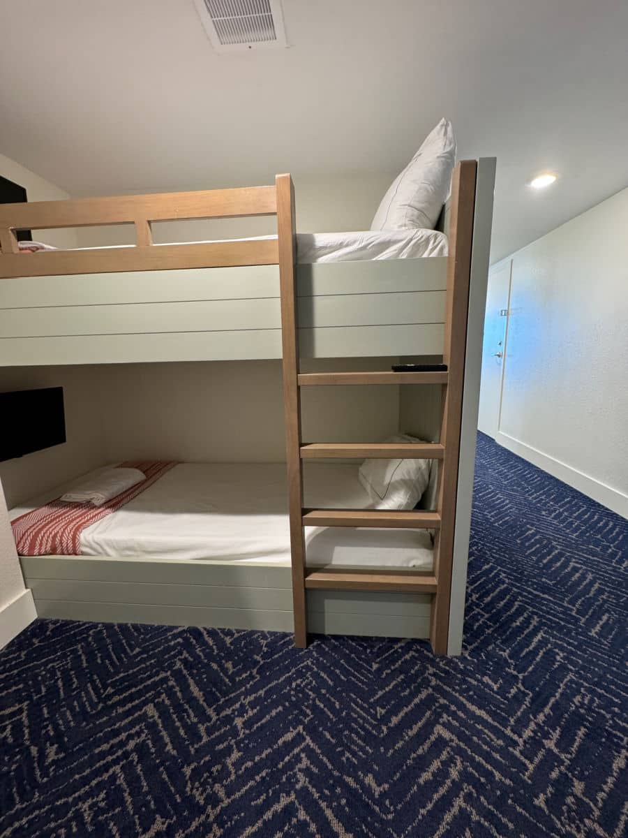 Bunkbeds in the Hilton Sandestin Florida hotel room