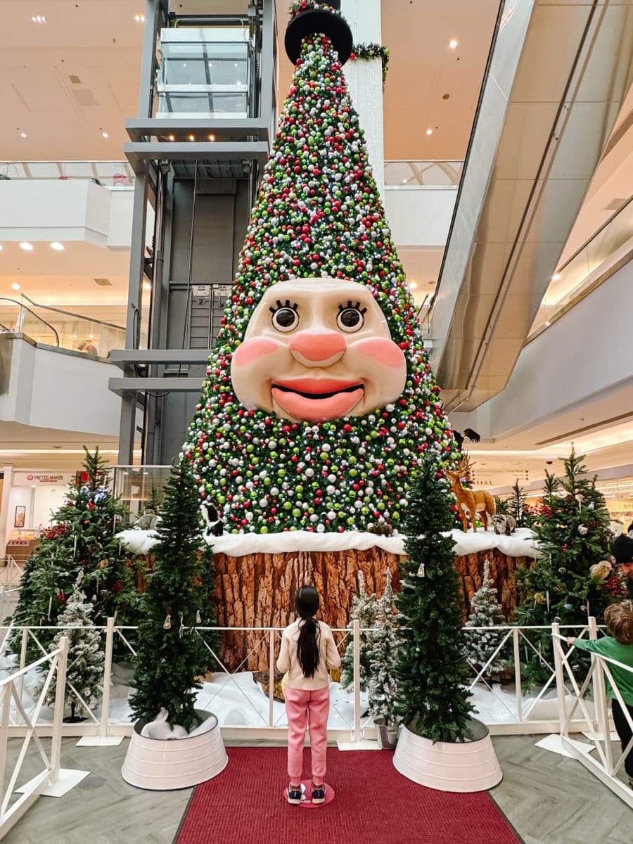 Woody the Talking Tree at Mic Mac Mall in Halifax Nova Scotia