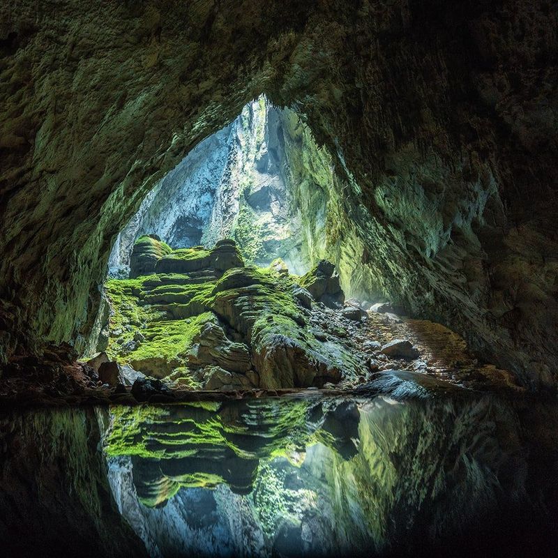 Hang Sơn Đoòng, Vietnam