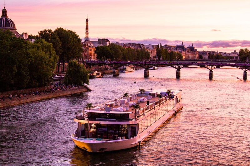 Mystic Seine Voyage
