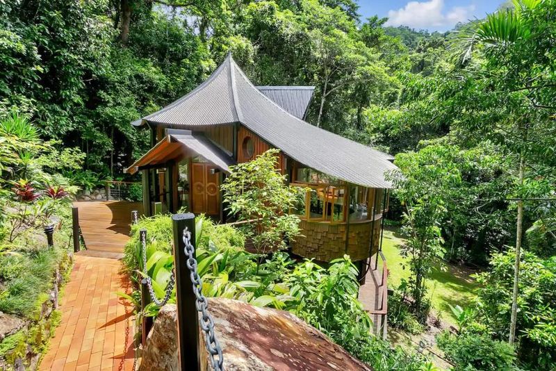 Jungle Hideaway Retreat