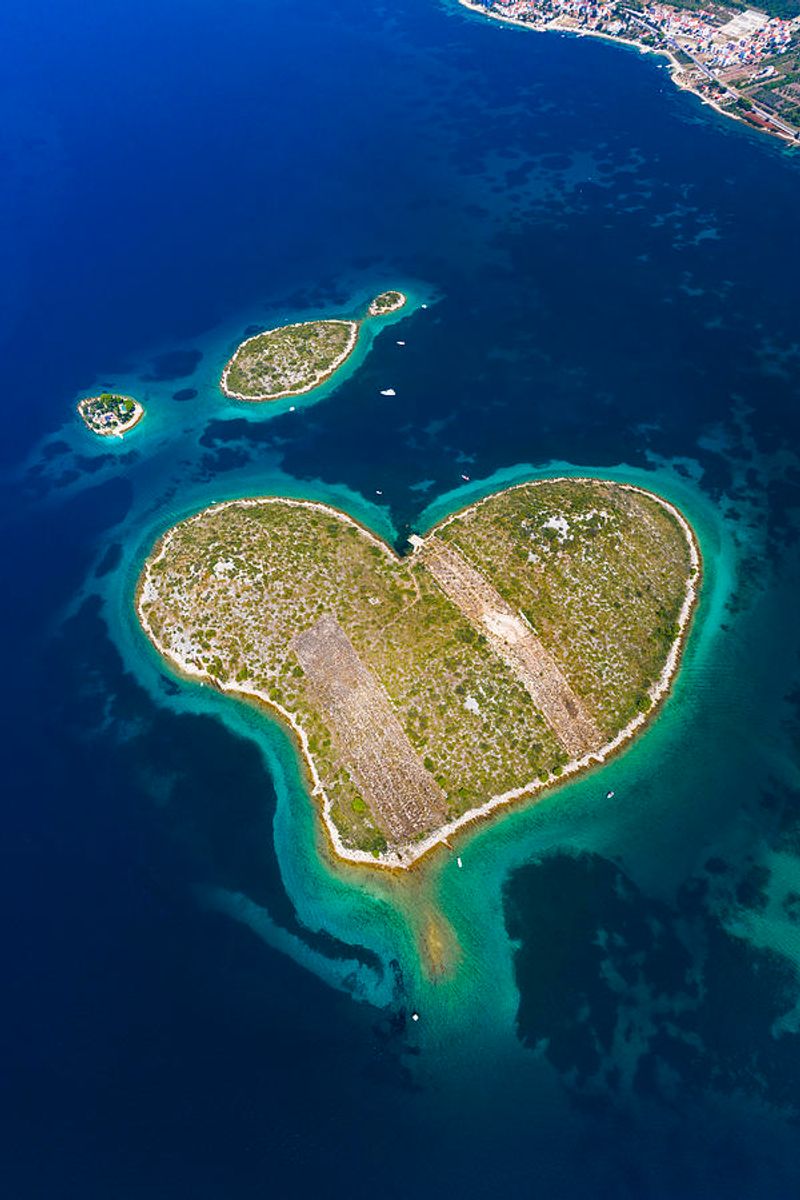 Galešnjak Island