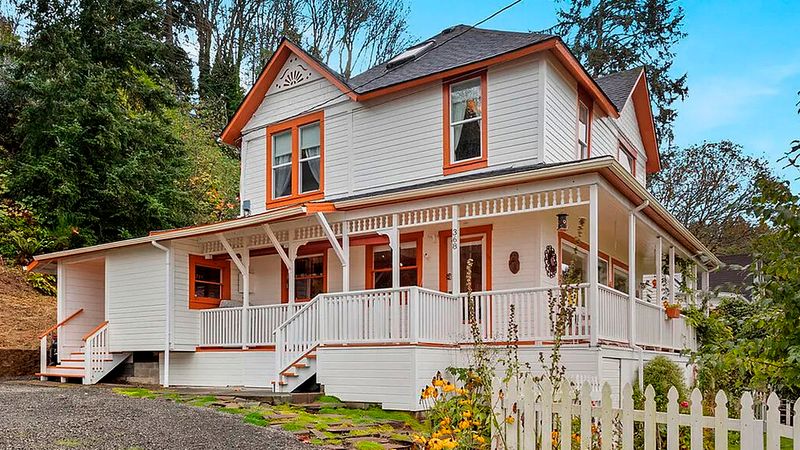 Astoria's Victorian Charm in 'The Goonies'