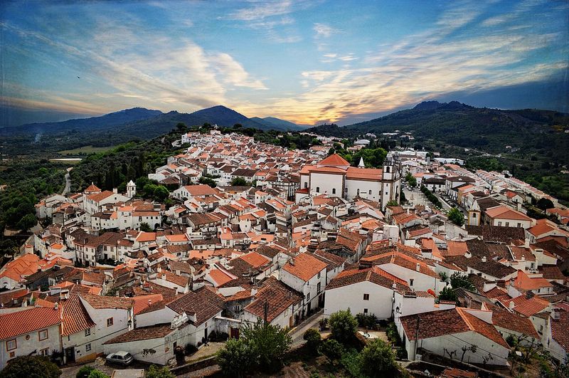 Castelo de Vide: White Houses and Healing Springs