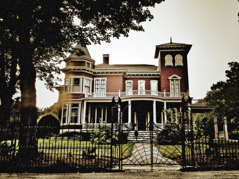 Derry – Bangor, Maine