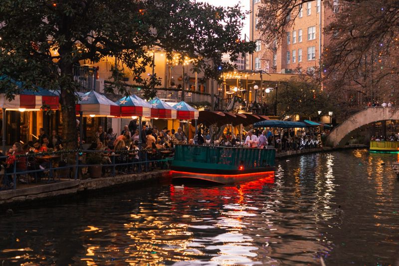 San Antonio, Texas - River Walk Romance and History