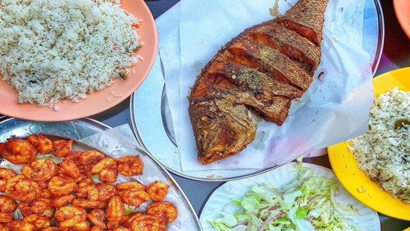 Bu Qtair - Beachside Seafood Shack
