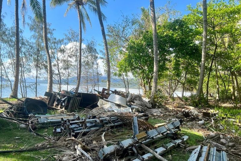 Lizard Island's Staff Exploitation Scandal