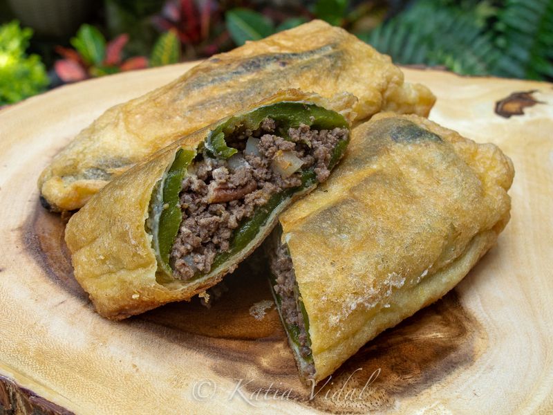 Chiles Rellenos de Picadillo