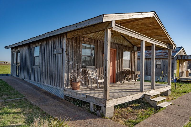 Shack Up Inn