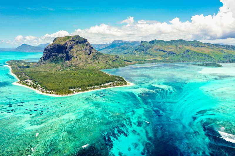 Underwater Waterfall, Mauritius