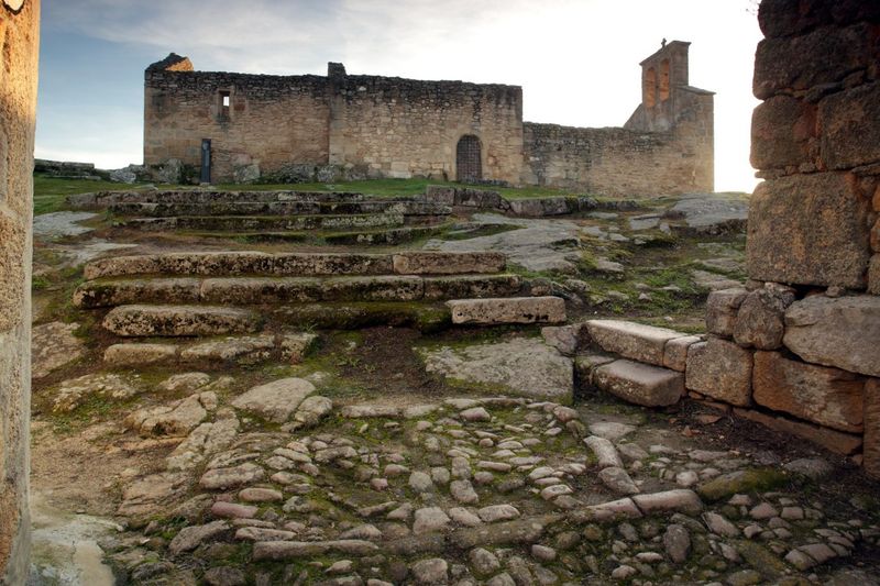 Castelo Mendo: Medieval Village Frozen in Time