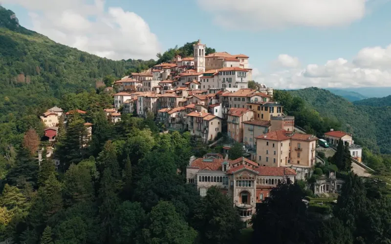 Sacro Monte Express Through Holy Mountains