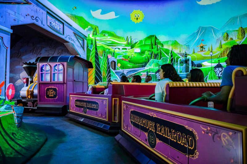 Mickey & Minnie's Runaway Railway