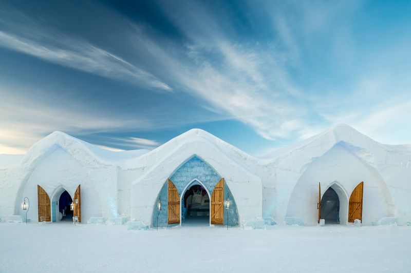 Snowy Retreat Igloo