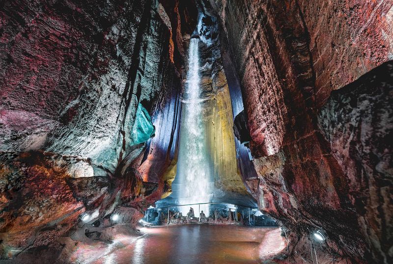 Ruby Falls – Tennessee's Underground Marvel