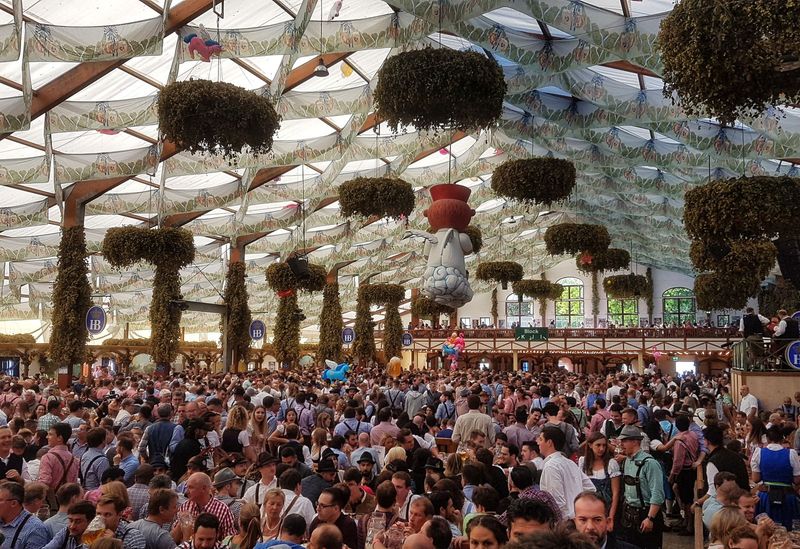 Avoid the Tourist Traps (Save Money & Dignity)
