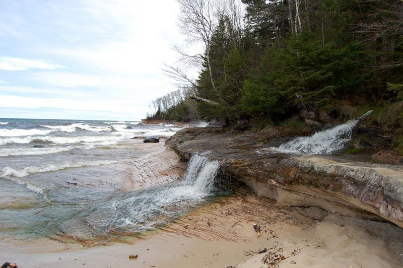 Pictured Rocks' Chromatic Sands