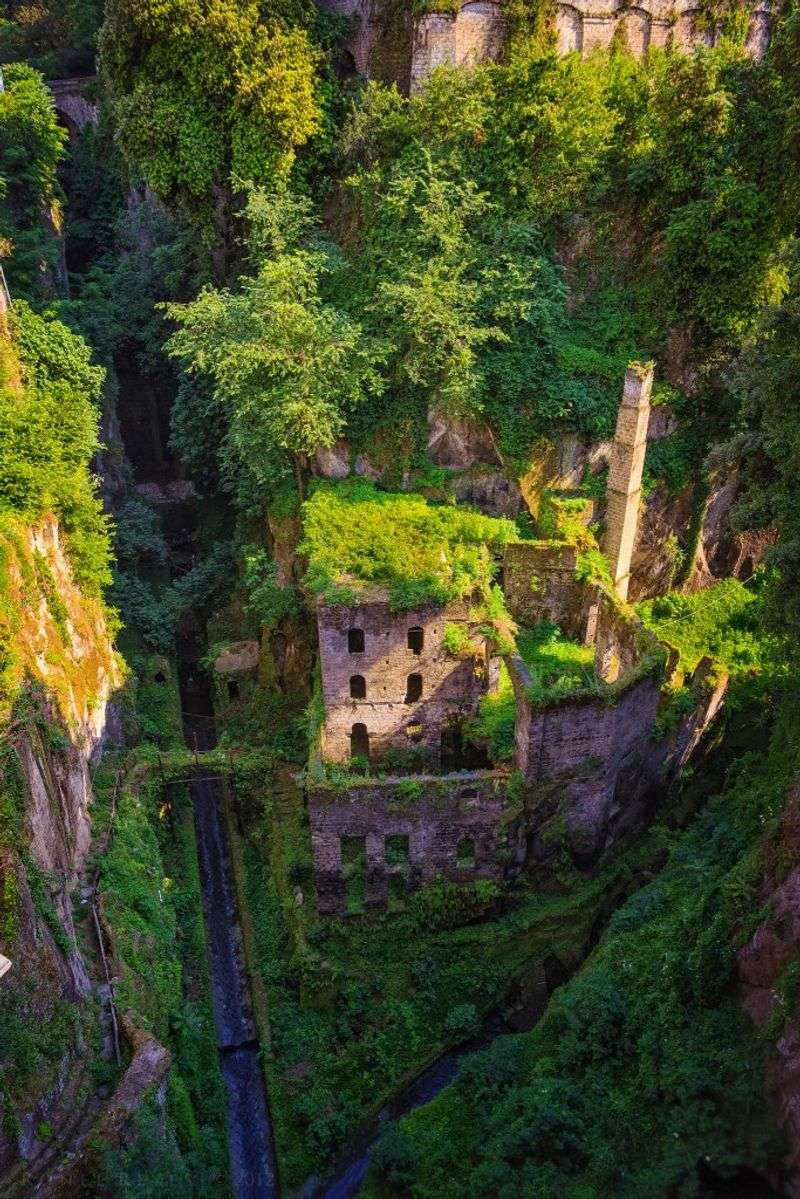 Valle dei Mulini's Abandoned Paper Mills