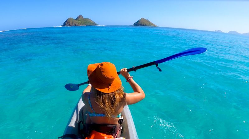 Kayaking to the Mokulua Islands
