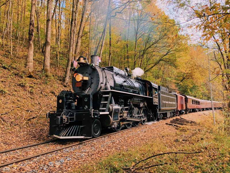 Great Smoky Mountains Railroad's Fall Foliage Spectacular